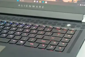 New Laptop Alienware Area-51m 16GB Intel Core I7 SSD 1T