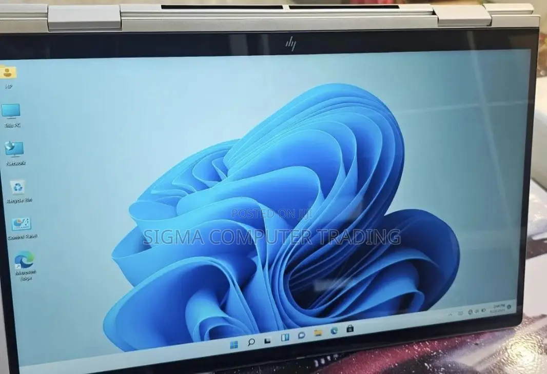 New Laptop HP Envy X360 16GB Intel Core I7 SSD 1T