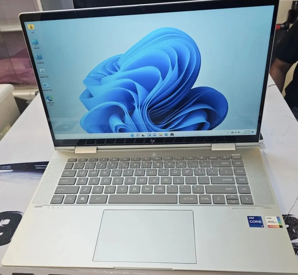 New Laptop HP Envy X360 16GB Intel Core I7 SSD 1T