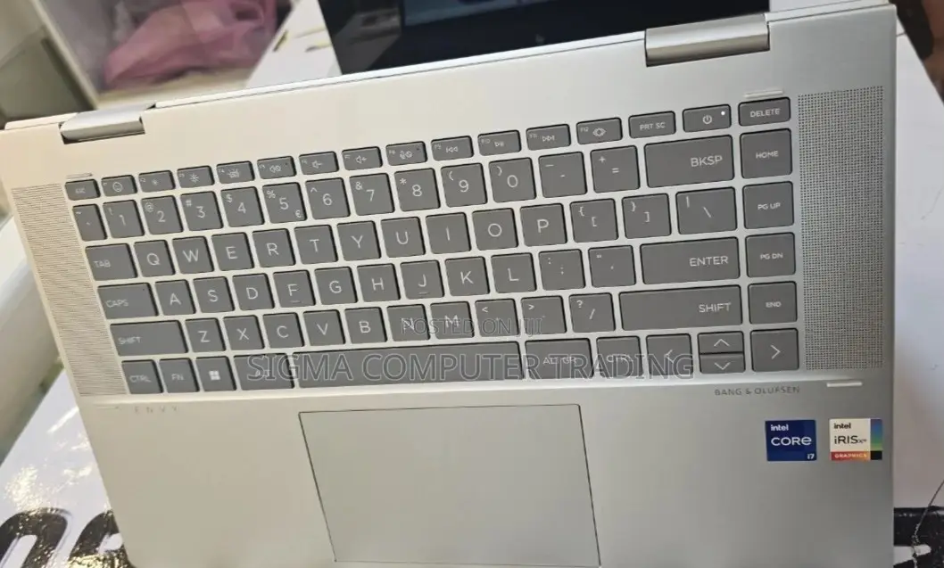 New Laptop HP Envy X360 16GB Intel Core I7 SSD 1T
