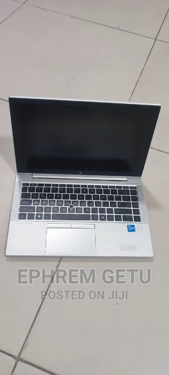New Laptop HP EliteBook 840 G8 16GB Intel Core I5 SSD 512GB