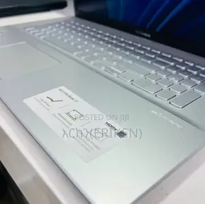 New Laptop Asus VivoBook 15 X505BA 12GB Intel Core I5 SSD 1T