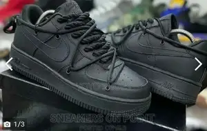 Nike Air Force 1