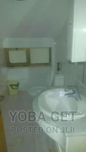 Furnished 10bdrm House in አስቸካይ የሚሸጥ ዘመናዊ ቤት, Akaky Kaliti for sale