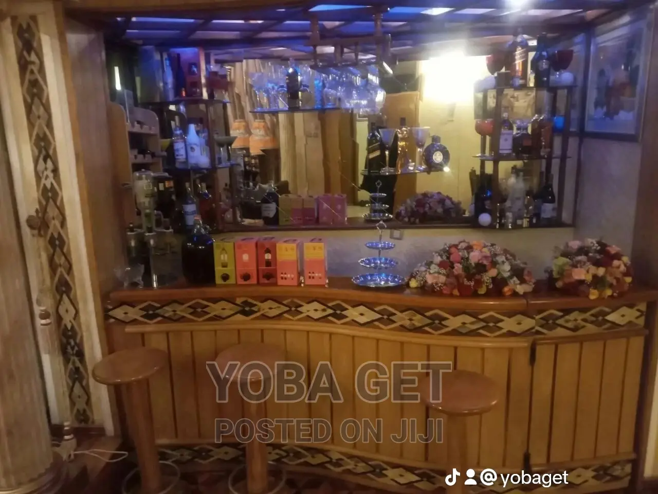 Furnished 10bdrm House in አስቸካይ የሚሸጥ ዘመናዊ ቤት, Akaky Kaliti for sale