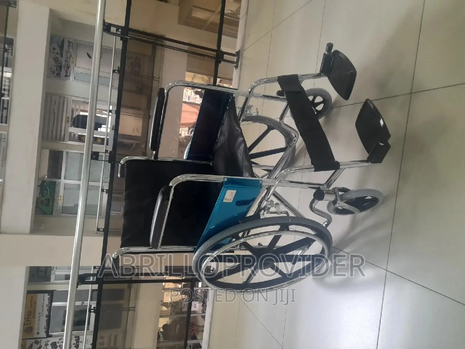 New Packed 150kg Capacity Wheelchair