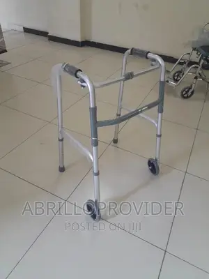 Adjustable Hight Walker With Wheel