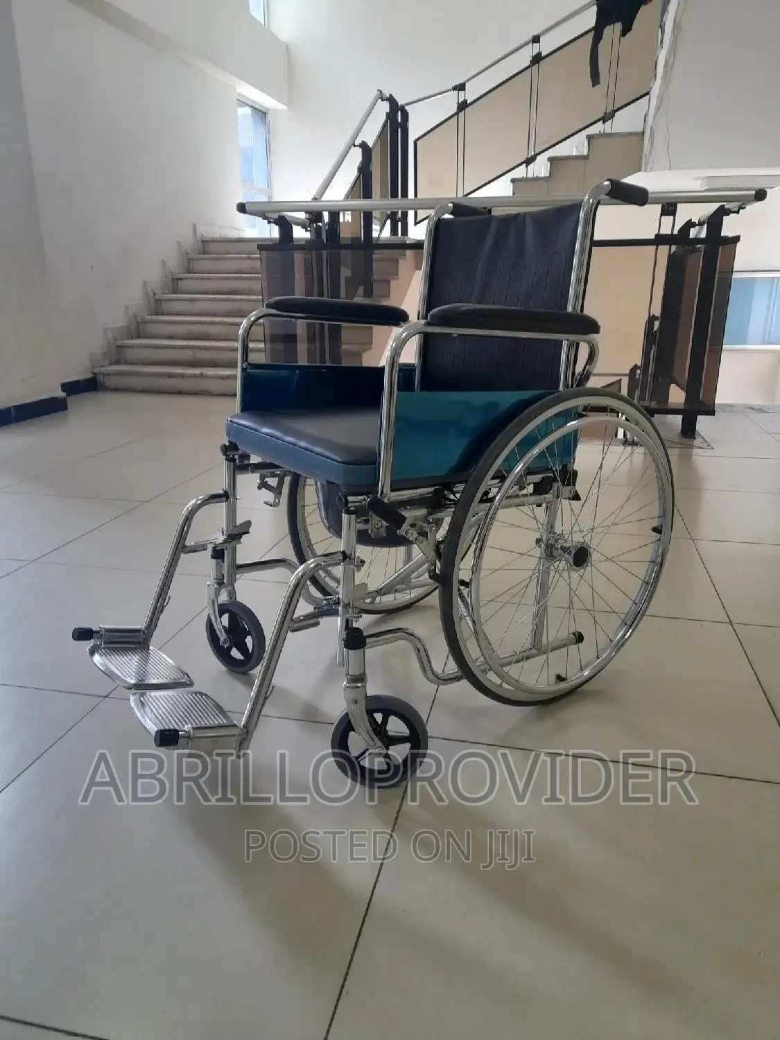 150kg Capacity Almunium Commode Wheelchair