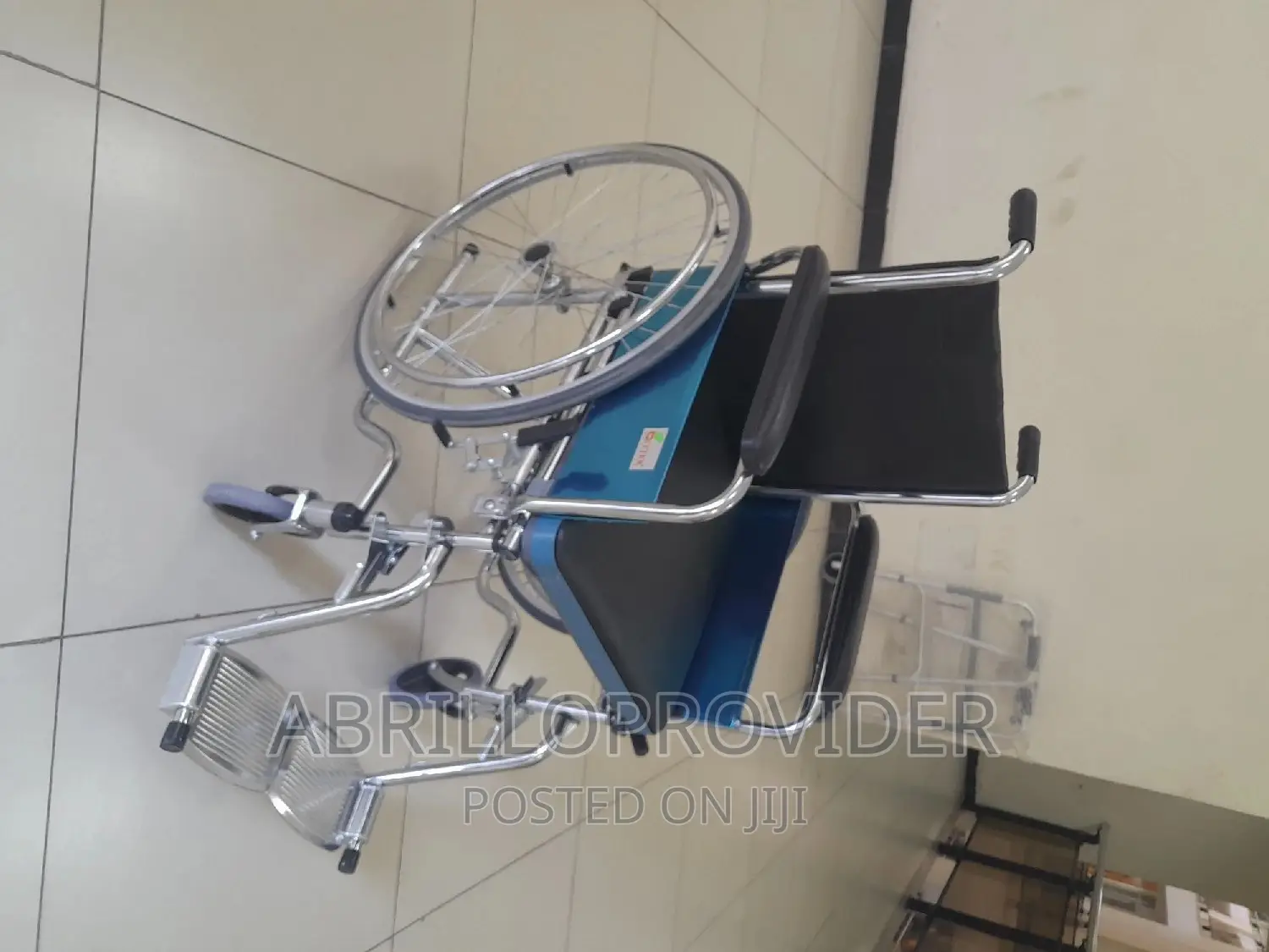New Packed Commode Wheelchair ( 150kg)