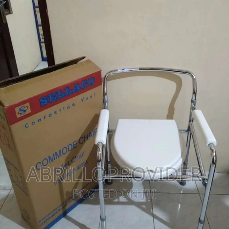 Kursi BAB Lipat Commode Chair