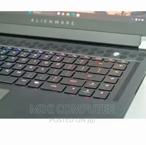 New Laptop Alienware M17x R2 16GB Intel Core I7 SSD 1T