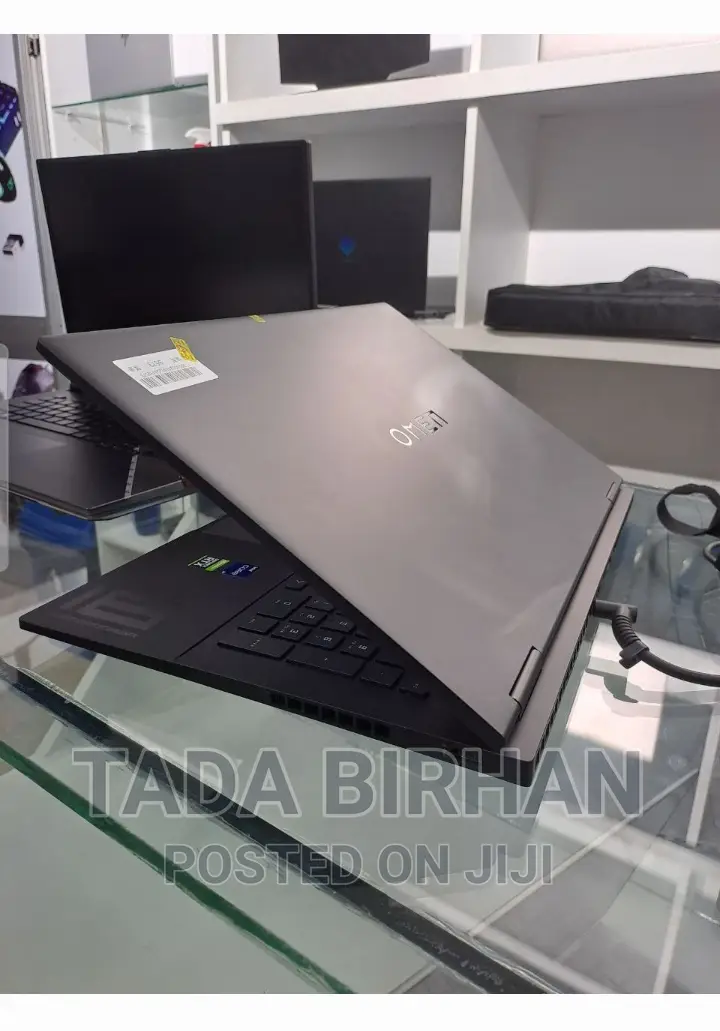 New Laptop HP Omen 17 16GB Intel Core I7 SSD 1T