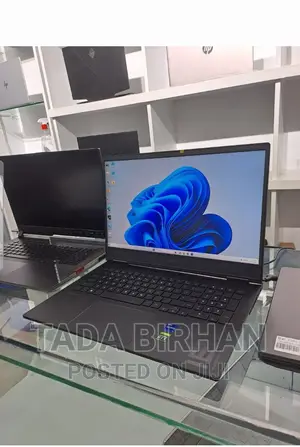 New Laptop HP Omen 17 16GB Intel Core I7 SSD 1T