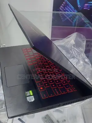 New Laptop MSI GP75 Leopard 16GB Intel Core I7 SSD 512GB