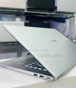 New Laptop Asus VivoBook E12 E203NA 12GB Intel Core I5 SSD 1T