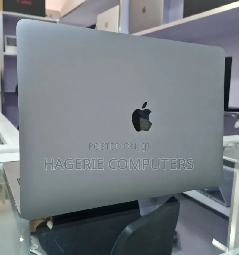 New Laptop Apple MacBook Pro 16GB Intel Core I5 SSD 1T