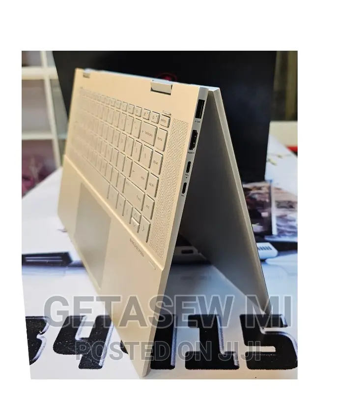 New Laptop HP Envy X360 16GB Intel Core I5 SSD 512GB
