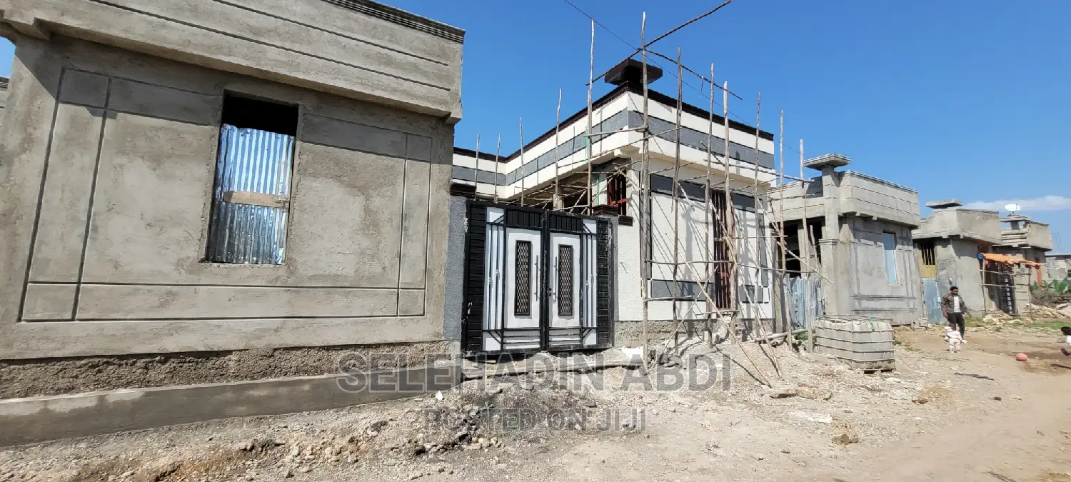 5bdrm House in Dukem, East Shewa for sale