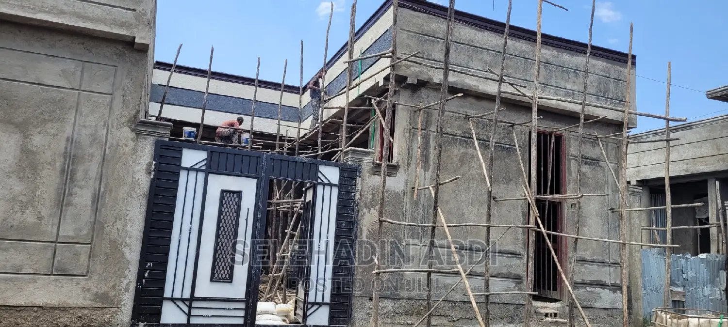 5bdrm House in Dukem, East Shewa for sale