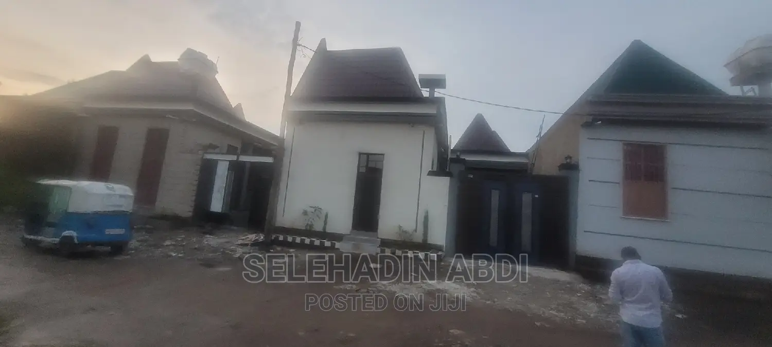 Furnished 5bdrm House in Dukem, East Shewa for sale