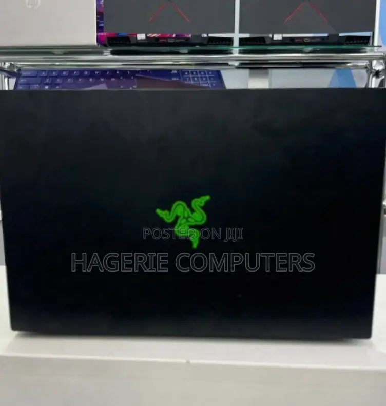 New Laptop Razer Blade 8GB Intel Core i7 SSHD (Hybrid) 1T