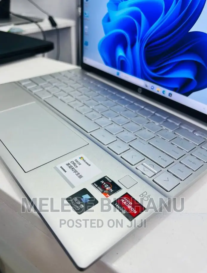 New Laptop HP Pavilion 14 16GB AMD Ryzen 7 SSD 512GB