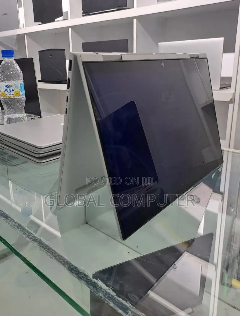 New Laptop HP Envy 15-Ep0xxx 8GB Intel Core I5 SSD 256GB