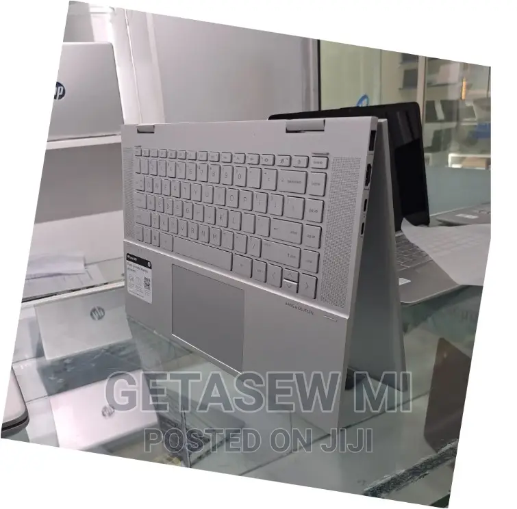 New Laptop HP Envy X360 8GB Intel Core I5 SSD 256GB