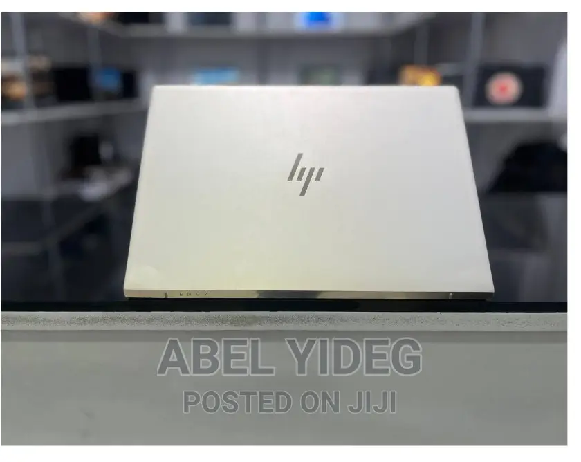 New Laptop HP Envy 14 8GB Intel Core I5 SSD 256GB