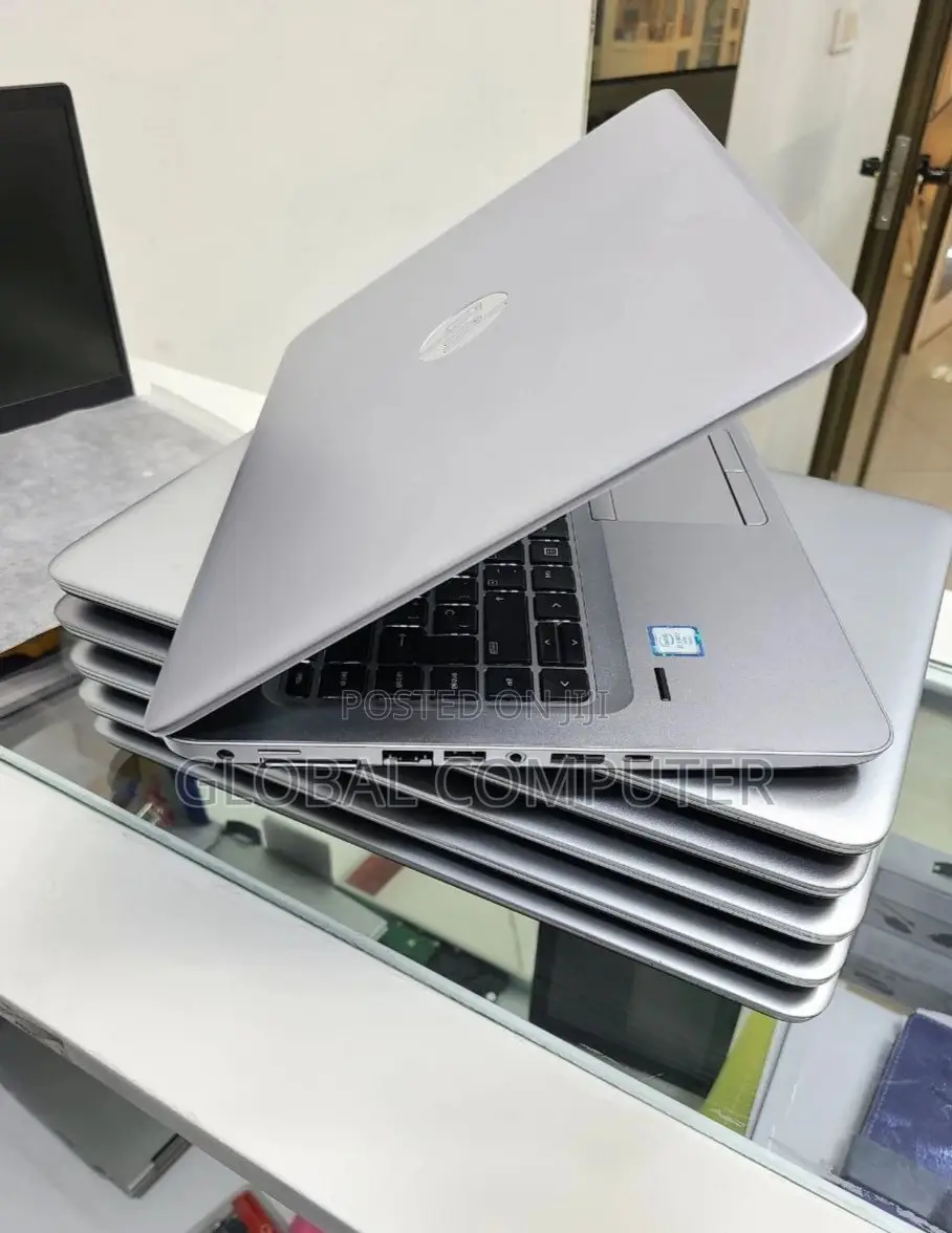 New Laptop HP 252 G3 8GB Intel Core I5 SSD 512GB