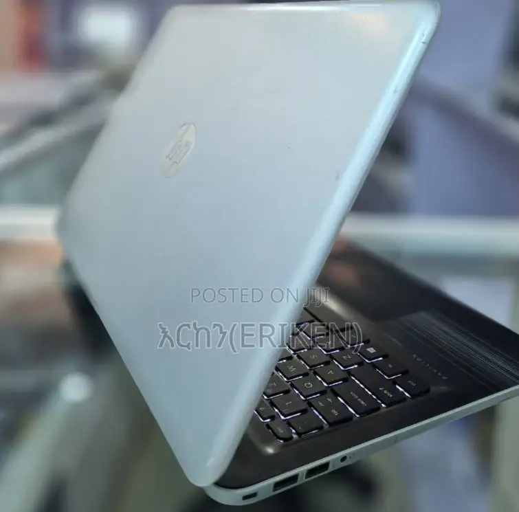 New Laptop HP Pavilion 15 8GB Intel Core I5 SSD 512GB