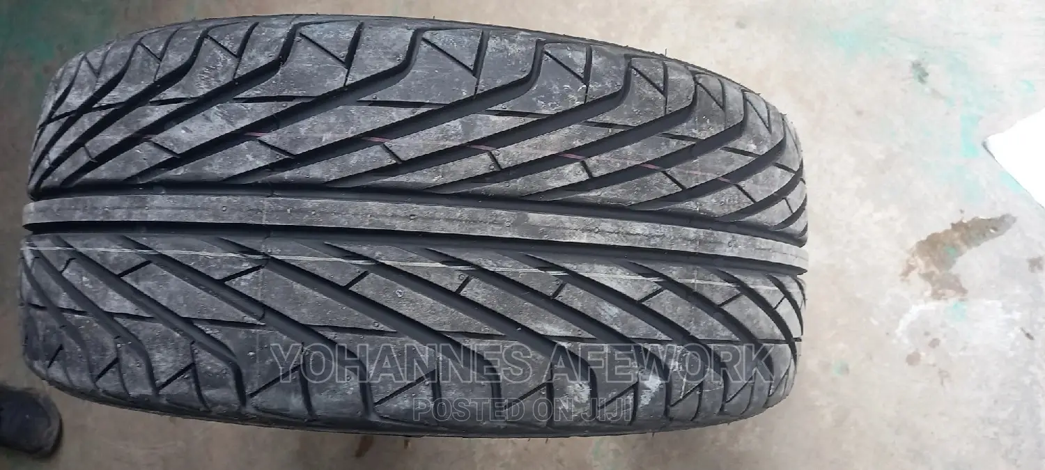 215/45/17 Triange Tyre