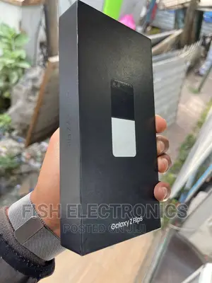 New Samsung Galaxy Z Flip5 256 GB Gray