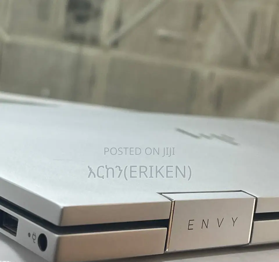 New Laptop HP Envy X360 8GB Intel Core I5 SSD 512GB