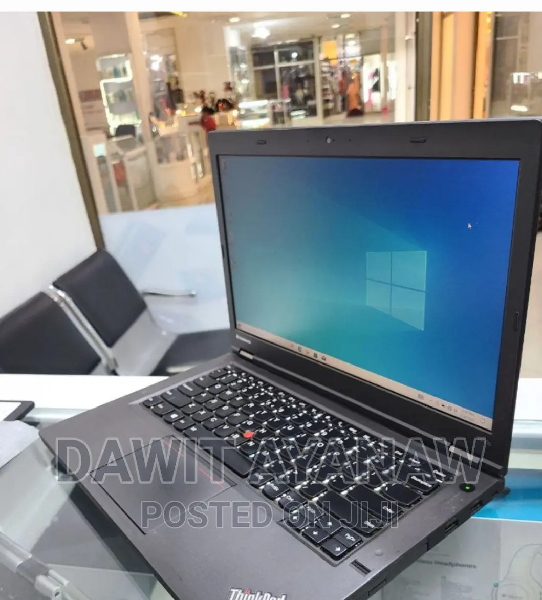 New Laptop Lenovo 8GB Intel Core I7 HDD 1T