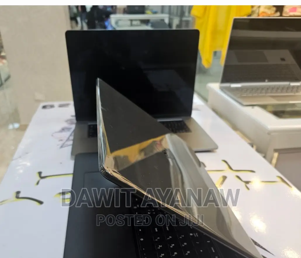 New Laptop Dell 4GB Intel Core I5 HDD 1T