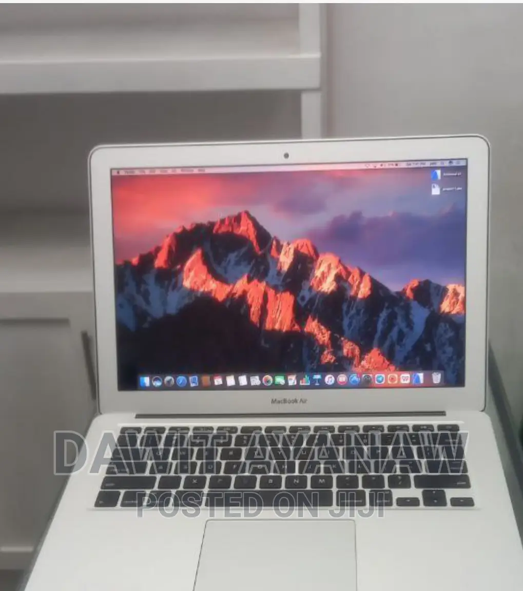 New Laptop Apple MacBook Air 2015 8GB Intel Core I5 SSD 128GB