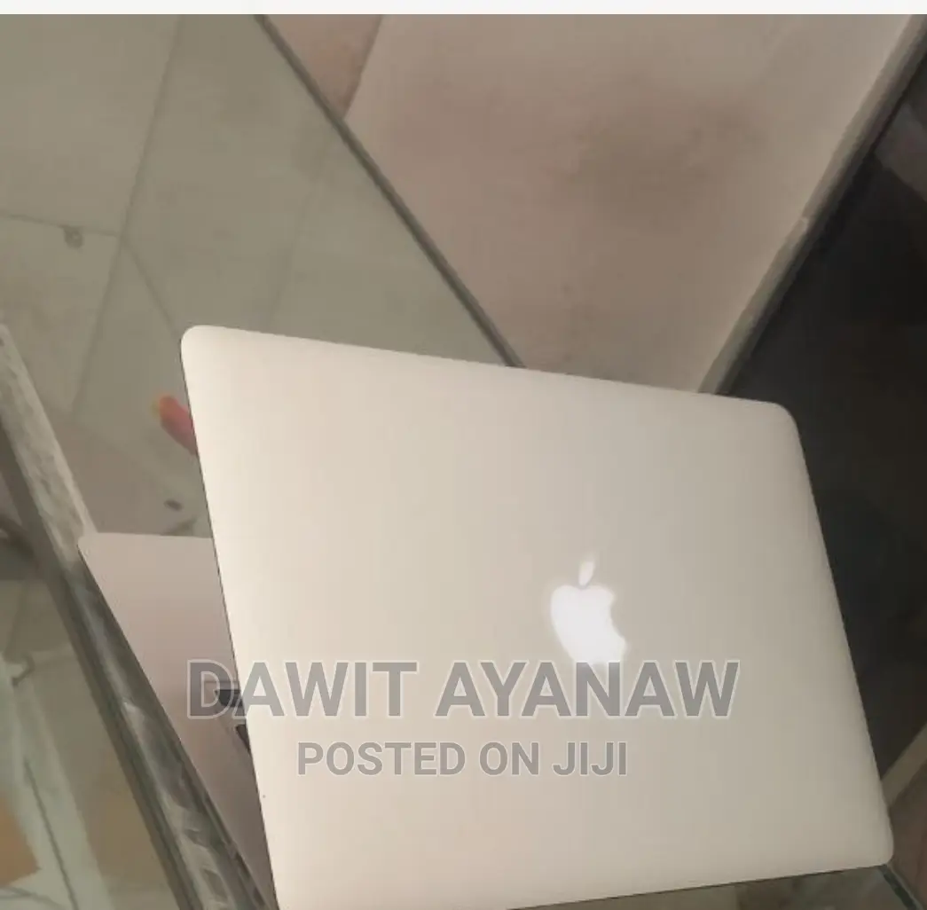 New Laptop Apple MacBook Air 2015 8GB Intel Core I5 SSD 128GB