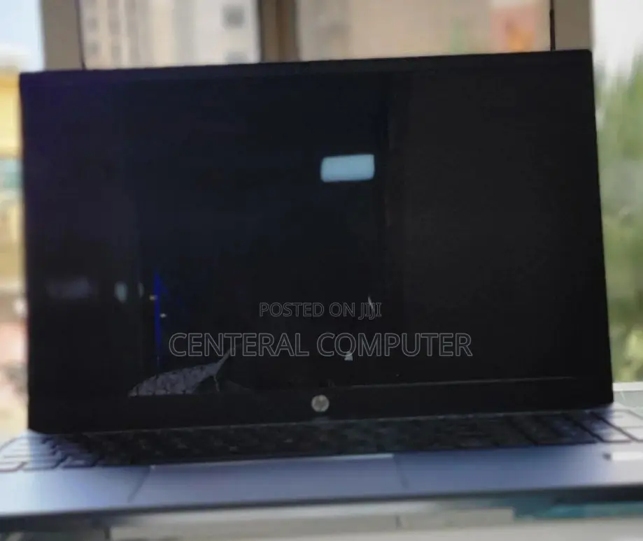 New Laptop HP Pavilion 13 8GB AMD Ryzen 5 SSD 512GB