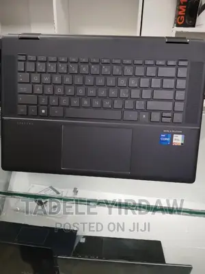 New Laptop HP Spectre 16GB Intel Core I7 SSD 1T