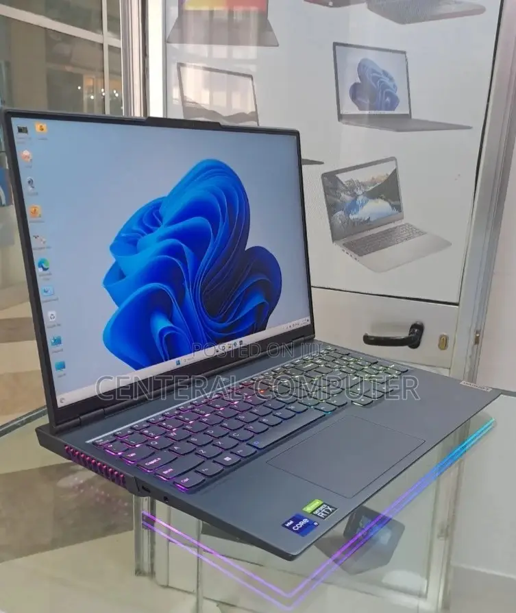 New Laptop Lenovo Legion Y540 16GB Intel Core I9 SSD 512GB