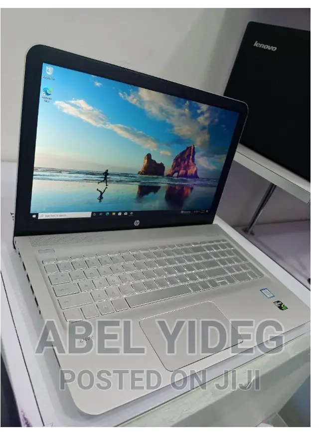 New Laptop HP Envy 15 8GB Intel Core I5 HDD 1T