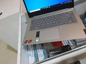 New Laptop Lenovo Ideapad 3 8GB AMD Ryzen 5 HDD 500GB