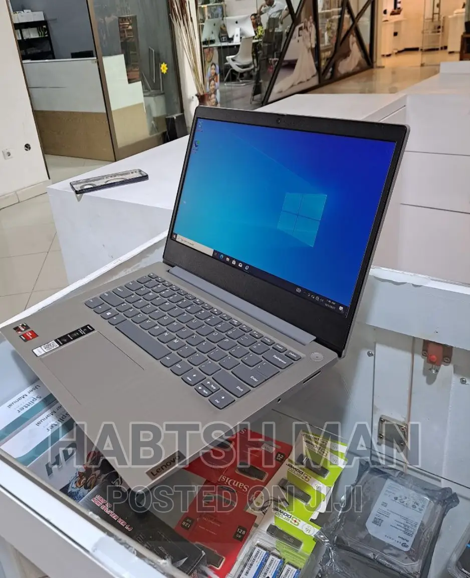 New Laptop HP Stream Notebook 8GB AMD Ryzen 5 HDD+SSD 500GB