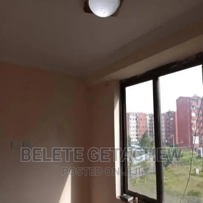 3bdrm Condo in ቦሌ አራብሳ ኮንዶሚኒየም, Bole for sale