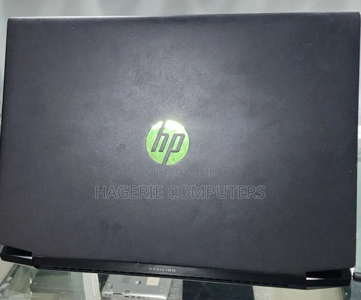 New Laptop HP Pavilion 17 16GB AMD Ryzen 5 SSD 512GB