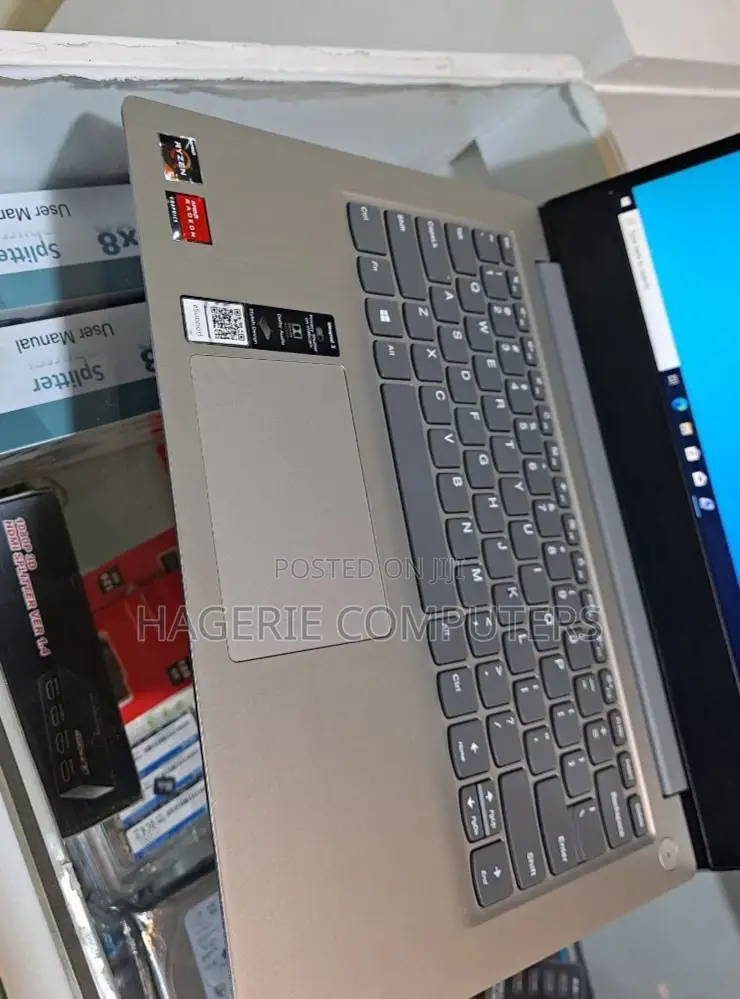 New Laptop Lenovo IdeaPad Z585 8GB AMD Ryzen 5 HDD+SSD 640GB