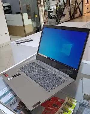 New Laptop Lenovo IdeaPad Z585 8GB AMD Ryzen 5 HDD+SSD 640GB