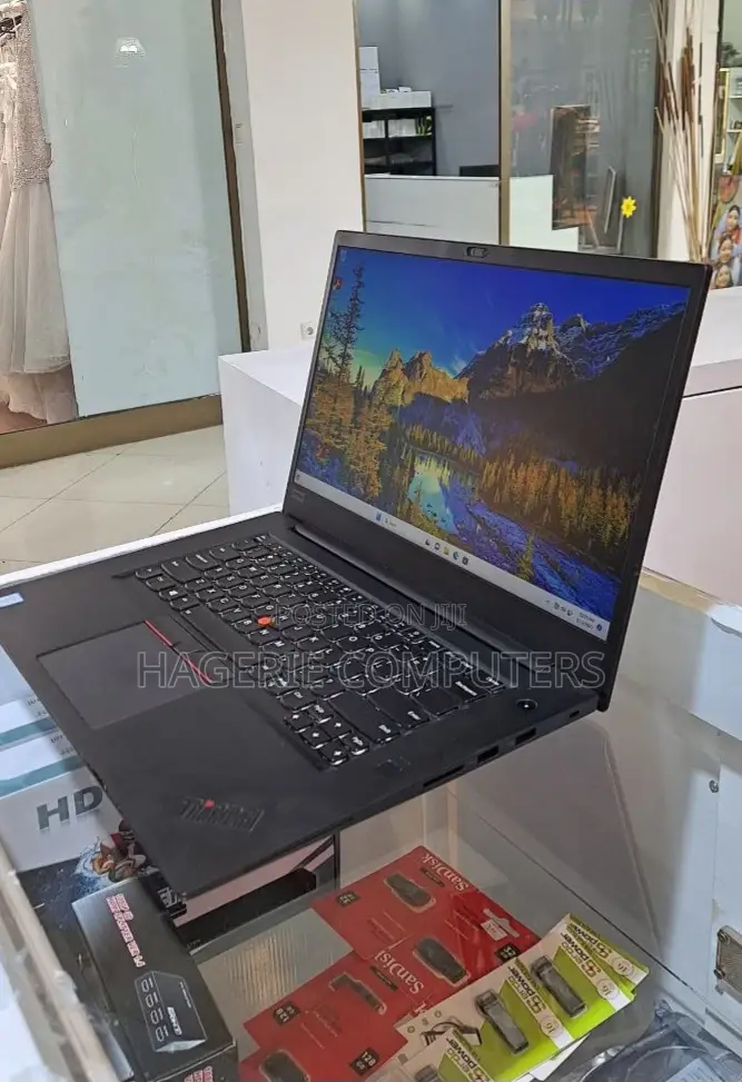 New Laptop Lenovo ThinkPad X1 Carbon 16GB Intel Core I7 SSD 512GB