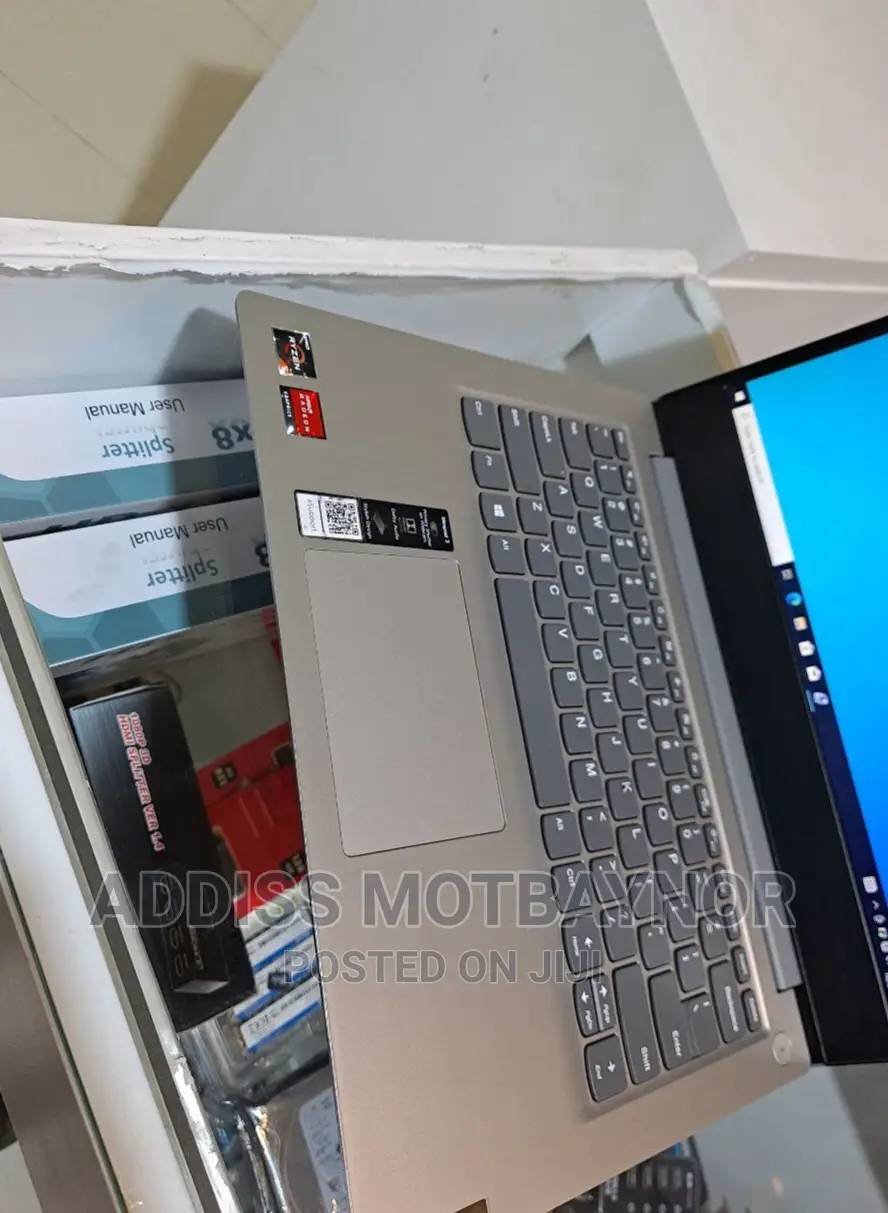 New Laptop Lenovo Ideapad 3 8GB Intel Core I5 HDD+SSD 500GB
